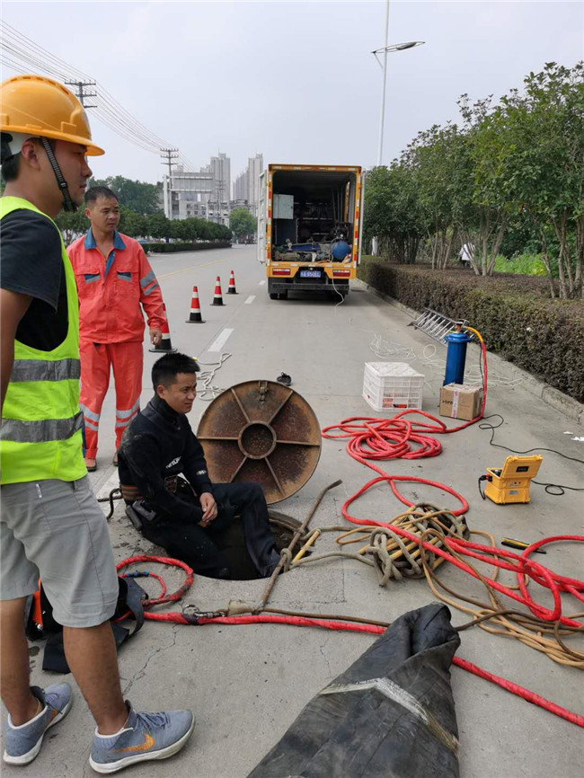 马尾翻衬法管道修复技术主要工序